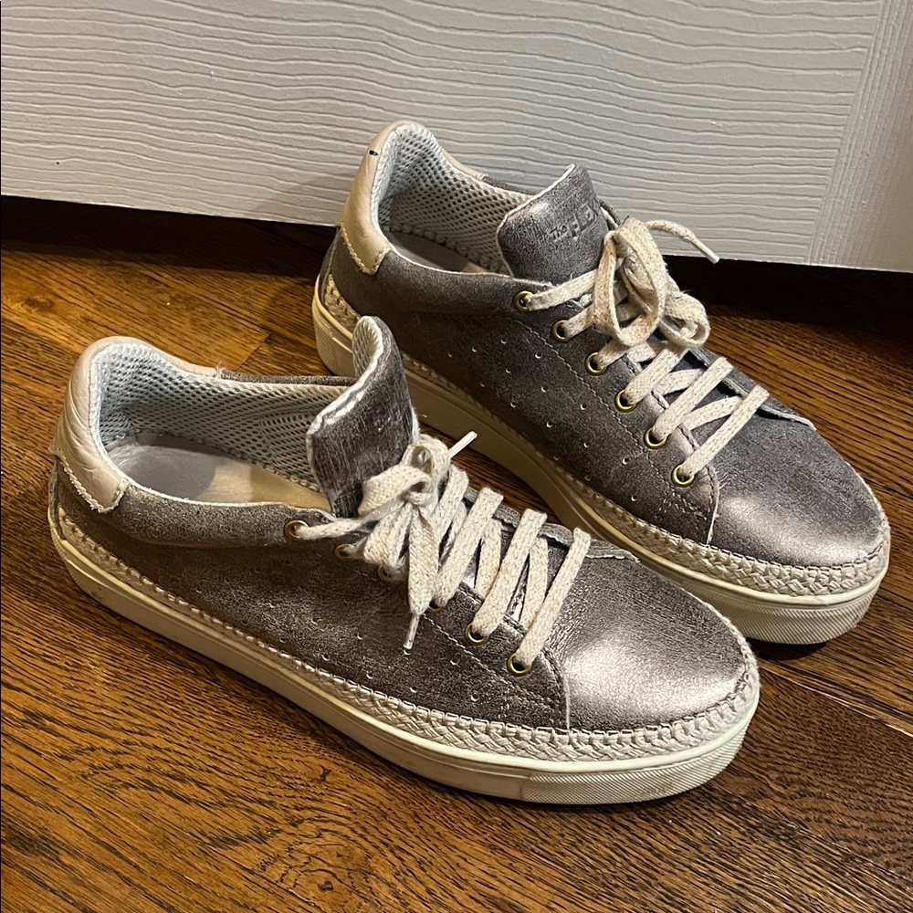 The flex metallic sneaker/espadrille.. casual but fancy.. everyday or evening